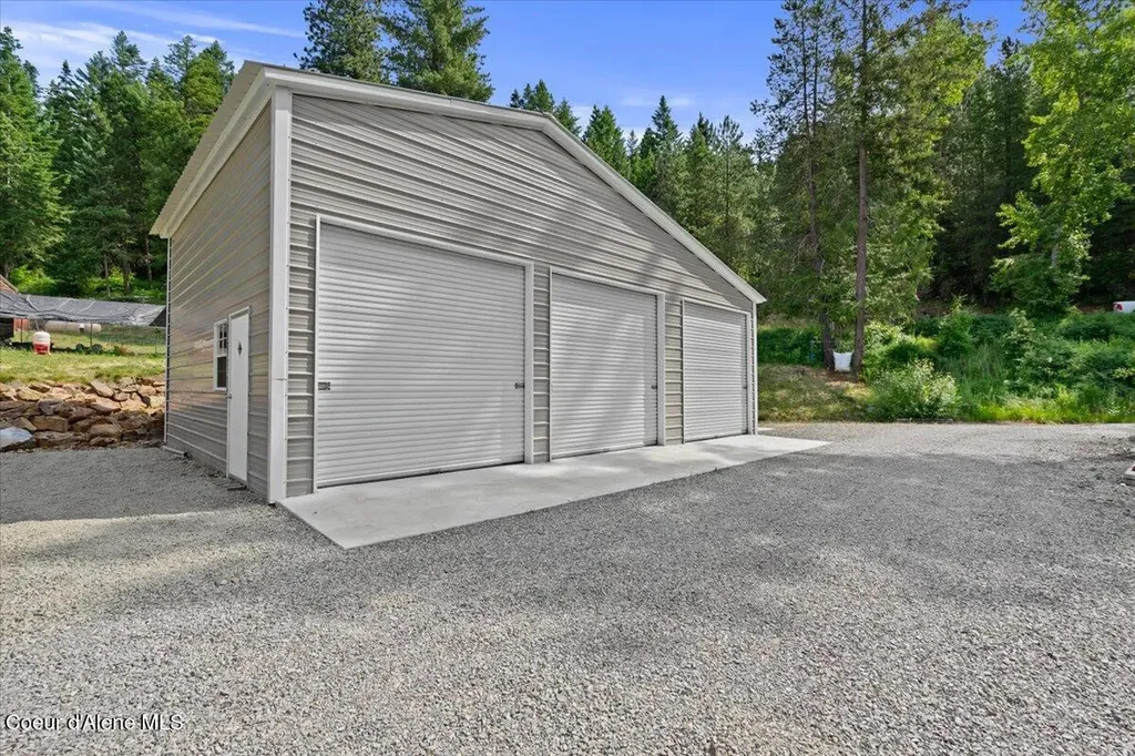 21807 E Doyle Road Cataldo ID 83810