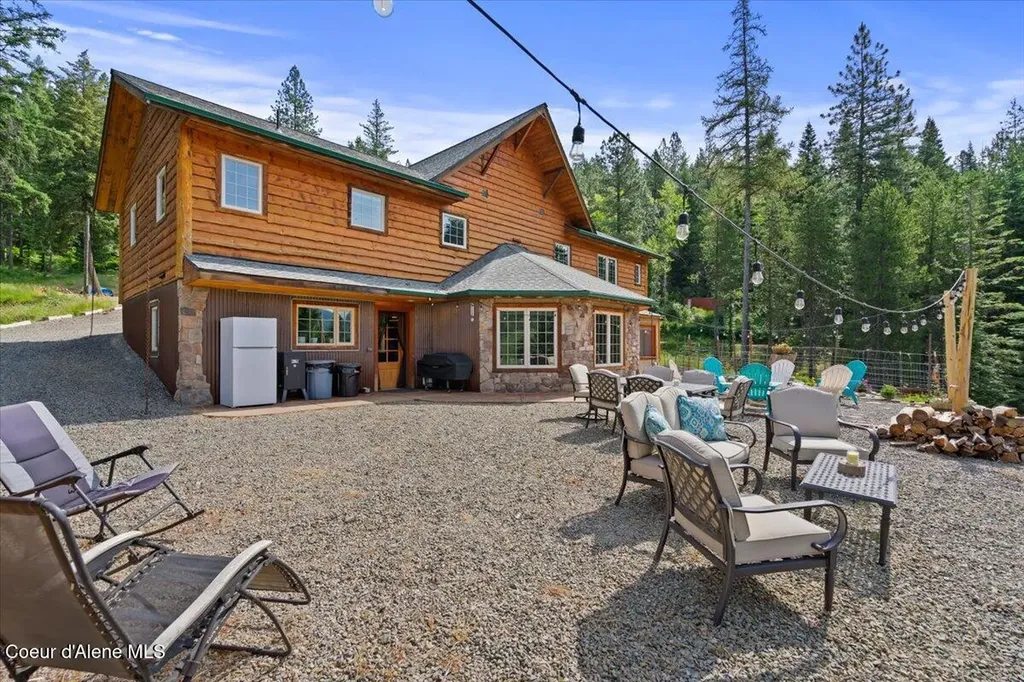 21807 E Doyle Road Cataldo ID 83810
