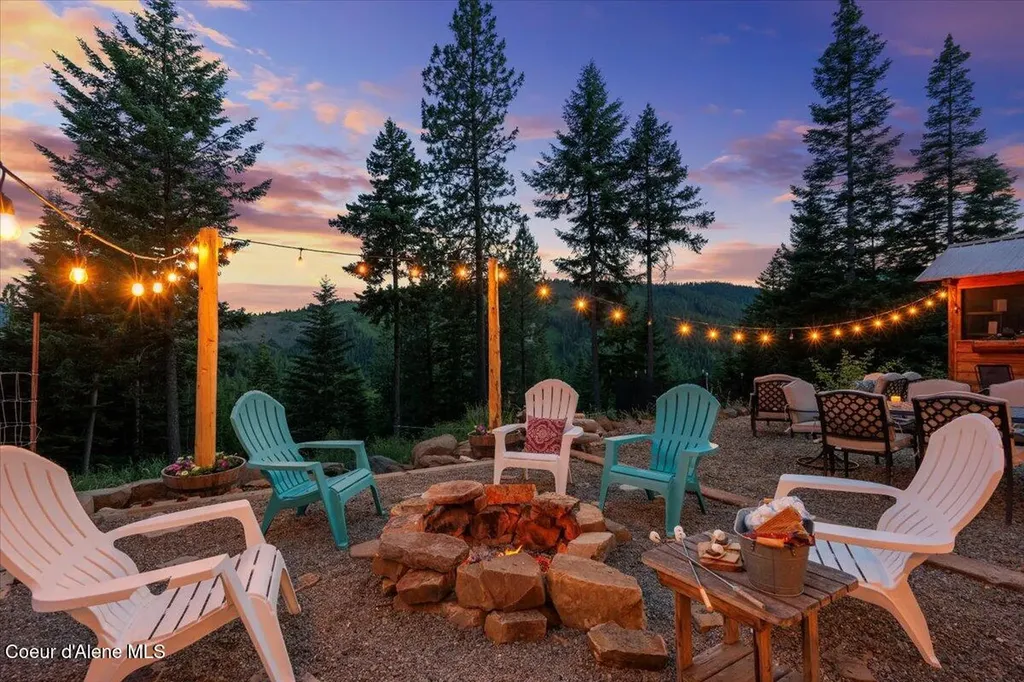 21807 E Doyle Road Cataldo ID 83810
