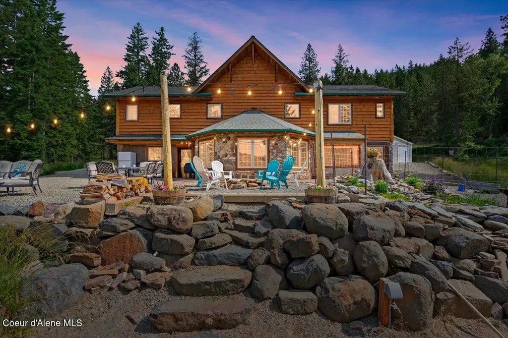 21807 E Doyle Road Cataldo ID 83810