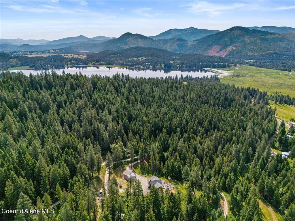 21807 E Doyle Road Cataldo ID 83810