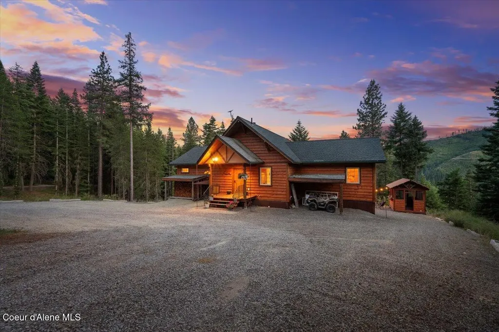 21807 E Doyle Road Cataldo ID 83810