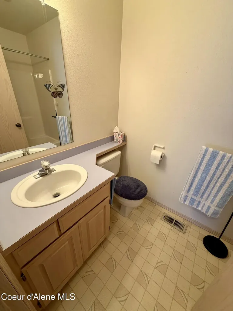 1446 W Woodlawn Drive Hayden ID 83835
