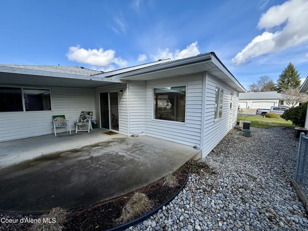 1446 W Woodlawn Drive Hayden ID 83835