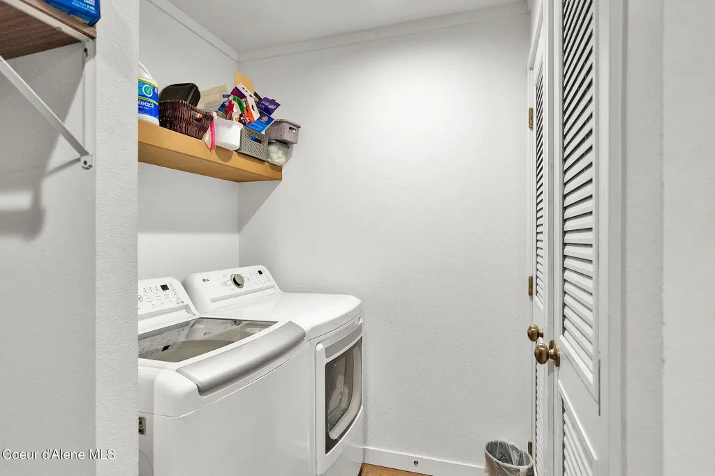 1713 Bugle Point Road St. Maries ID 83861