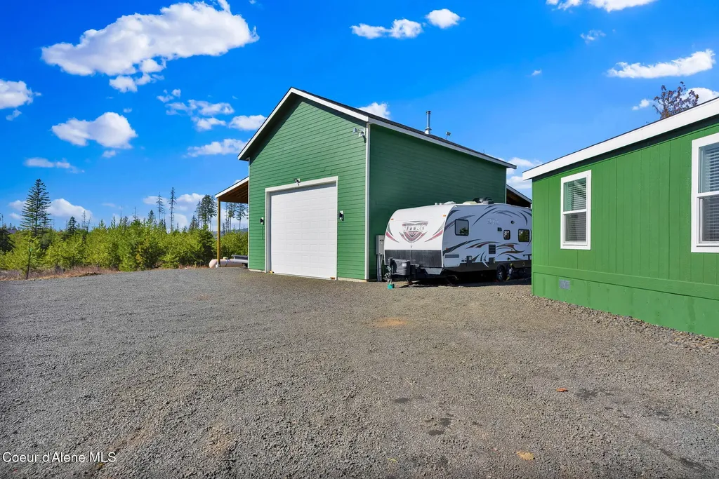 1713 Bugle Point Road St. Maries ID 83861