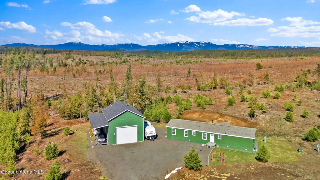 1713 Bugle Point Road St. Maries ID 83861