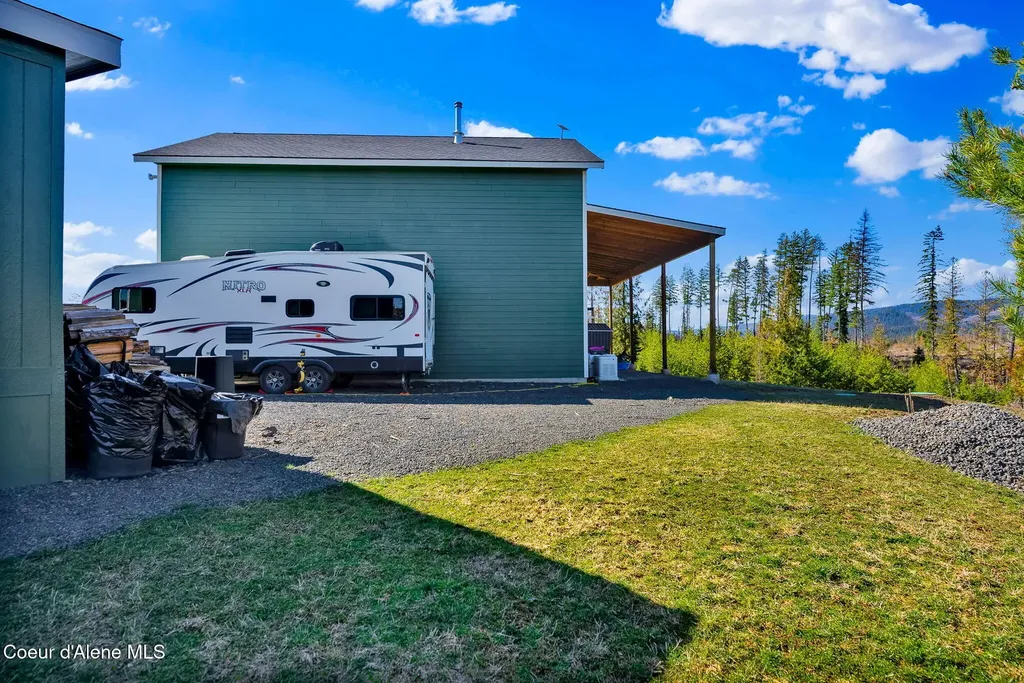 1713 Bugle Point Road St. Maries ID 83861