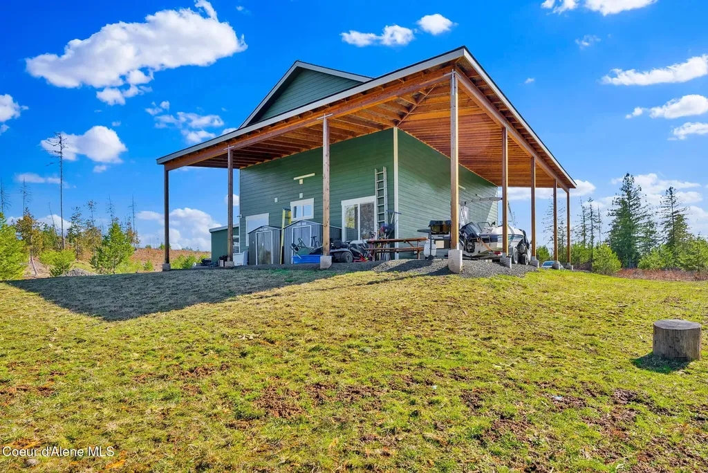 1713 Bugle Point Road St. Maries ID 83861