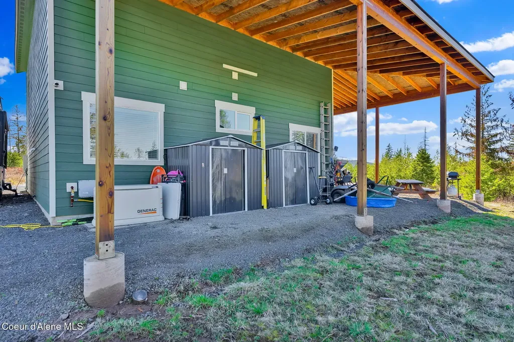 1713 Bugle Point Road St. Maries ID 83861