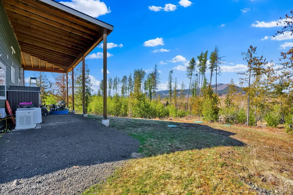 1713 Bugle Point Road St. Maries ID 83861