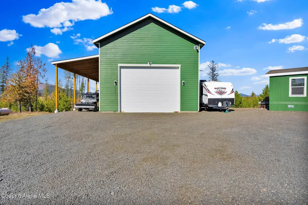 1713 Bugle Point Road St. Maries ID 83861