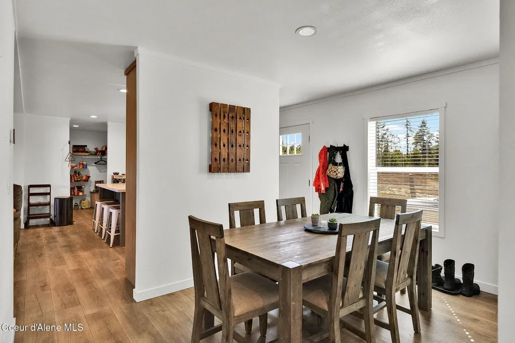 1713 Bugle Point Road St. Maries ID 83861