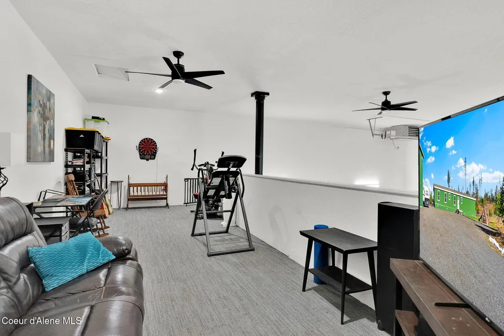 1713 Bugle Point Road St. Maries ID 83861