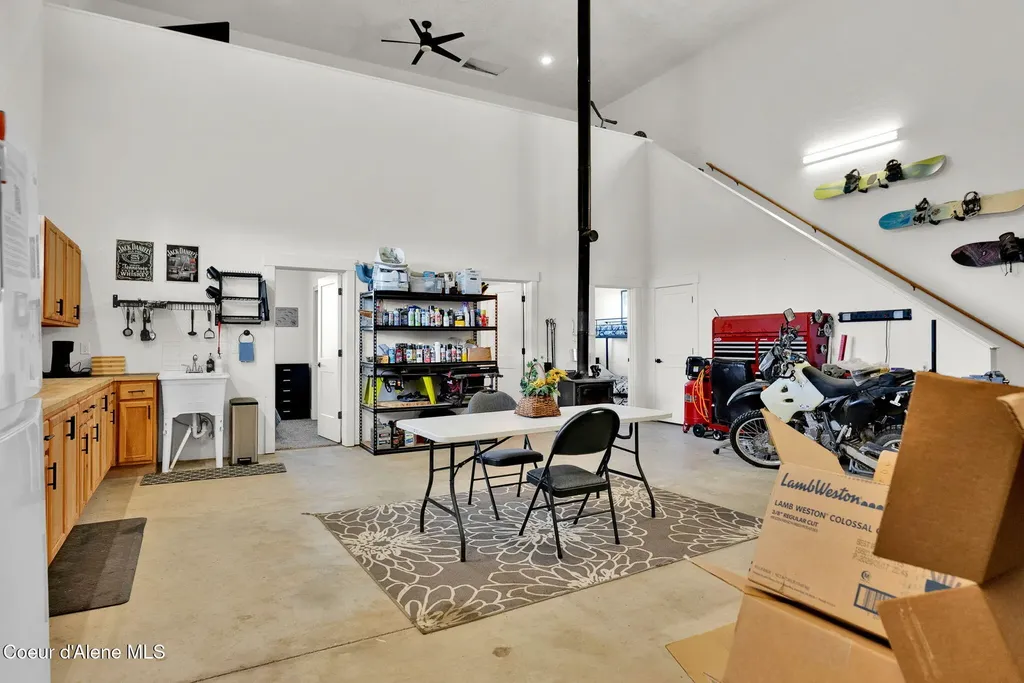 1713 Bugle Point Road St. Maries ID 83861