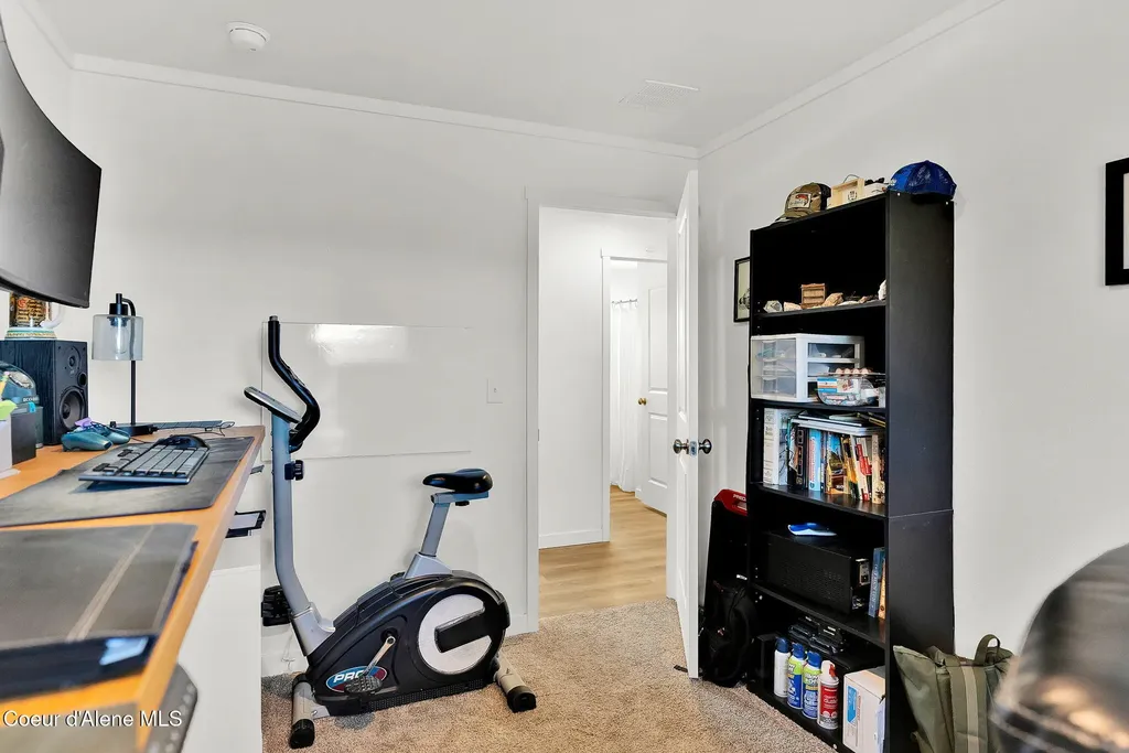 1713 Bugle Point Road St. Maries ID 83861