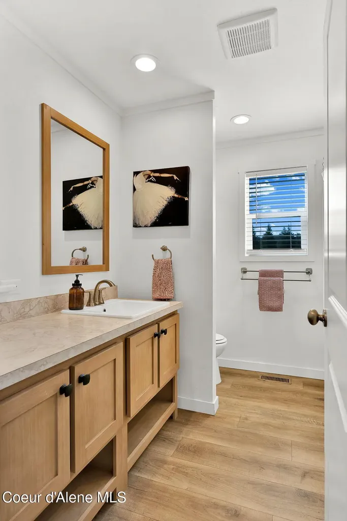 1713 Bugle Point Road St. Maries ID 83861