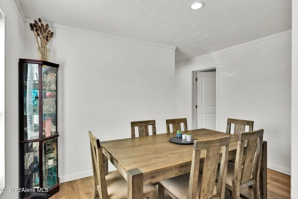 1713 Bugle Point Road St. Maries ID 83861
