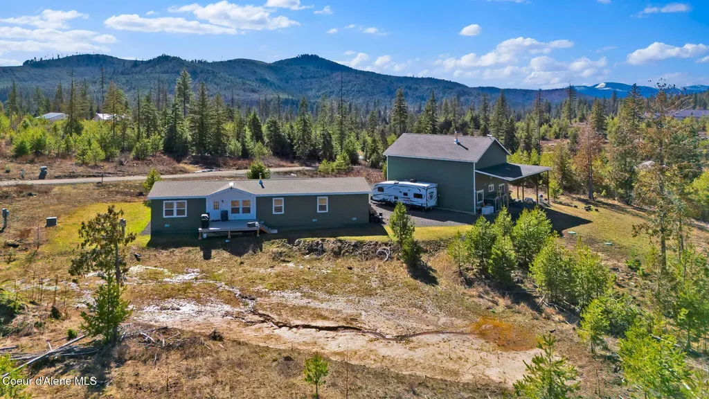 1713 Bugle Point Road St. Maries ID 83861
