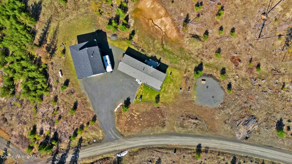 1713 Bugle Point Road St. Maries ID 83861