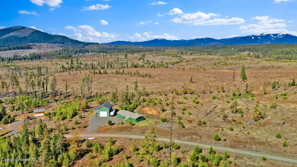 1713 Bugle Point Road St. Maries ID 83861