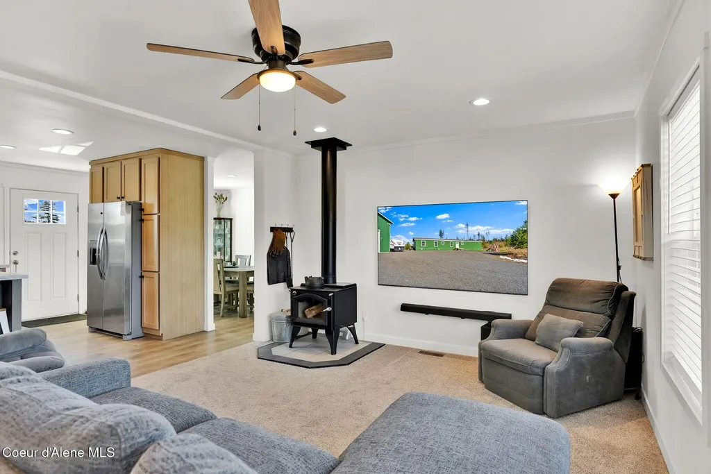 1713 Bugle Point Road St. Maries ID 83861