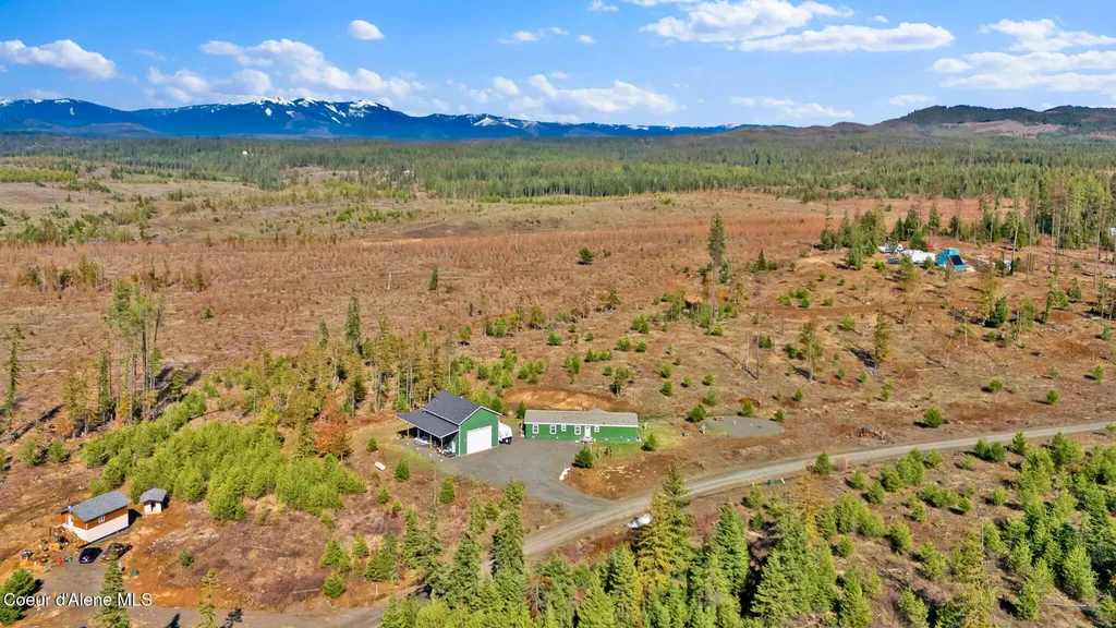 1713 Bugle Point Road St. Maries ID 83861