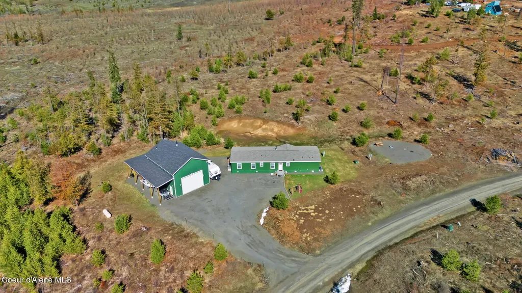 1713 Bugle Point Road St. Maries ID 83861