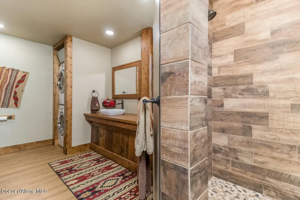 488 Fawn Lane Bonners Ferry ID 83805