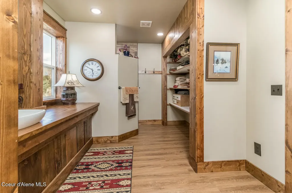 488 Fawn Lane Bonners Ferry ID 83805