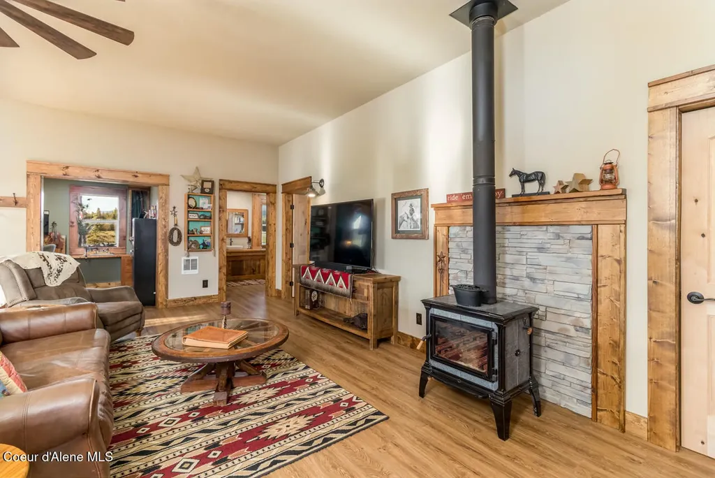 488 Fawn Lane Bonners Ferry ID 83805
