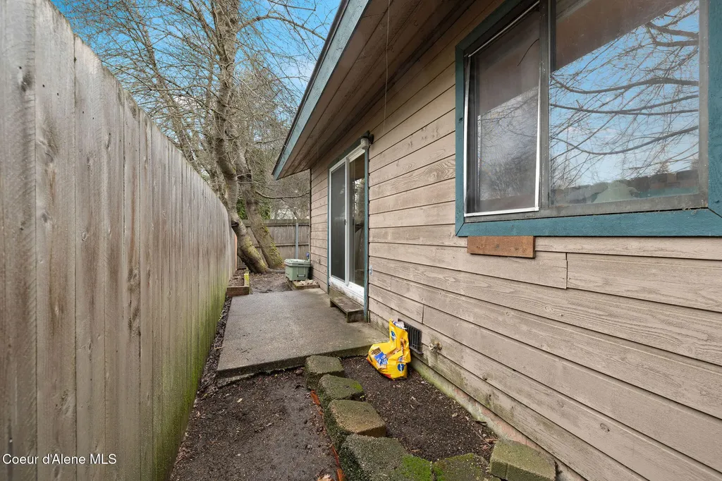 126 E Willow Tree Lane Hayden ID 83835