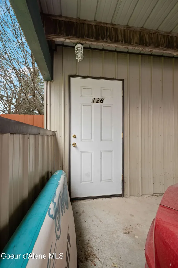 126 E Willow Tree Lane Hayden ID 83835