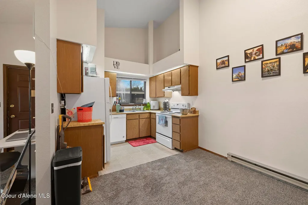 126 E Willow Tree Lane Hayden ID 83835