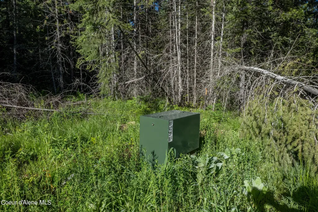 Nka Lot 3 Flat Iron Spirit Lake ID 83869