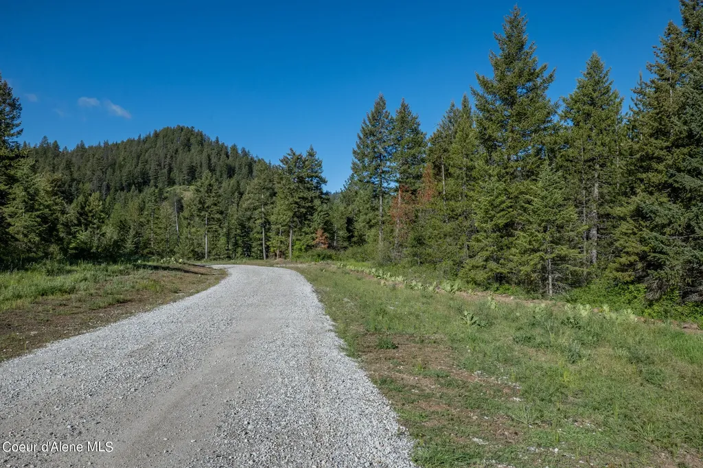 Nka Lot 3 Flat Iron Spirit Lake ID 83869