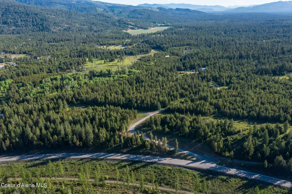 Nka Lot 3 Flat Iron Spirit Lake ID 83869