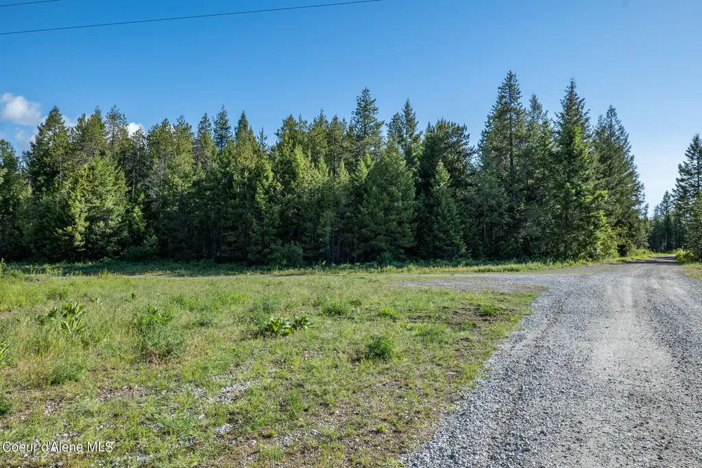 Nka Lot 3 Flat Iron Spirit Lake ID 83869