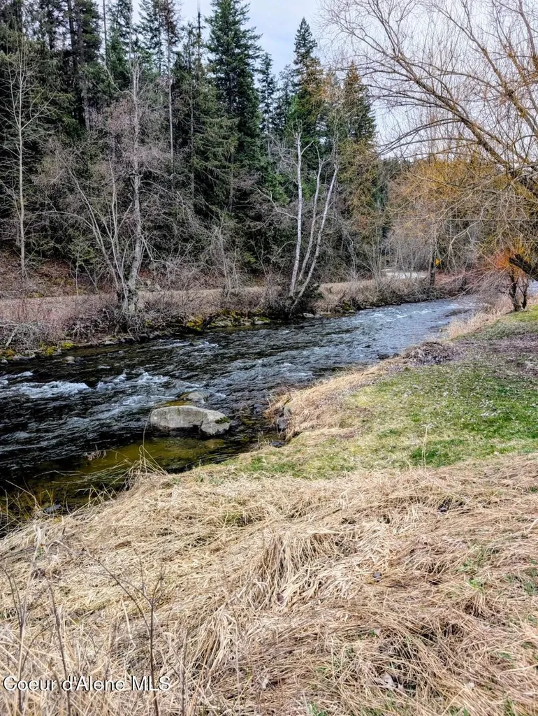 168 Wisdom Quest Road Bonners Ferry ID 83805