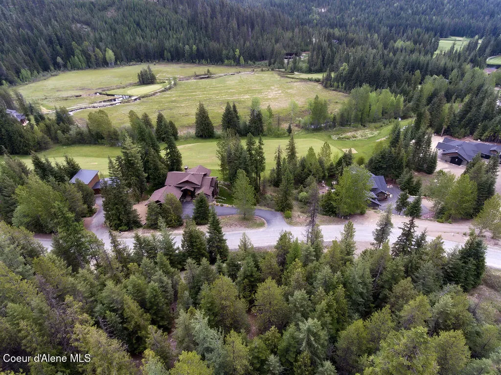 207 Long Drive Priest River ID 83856