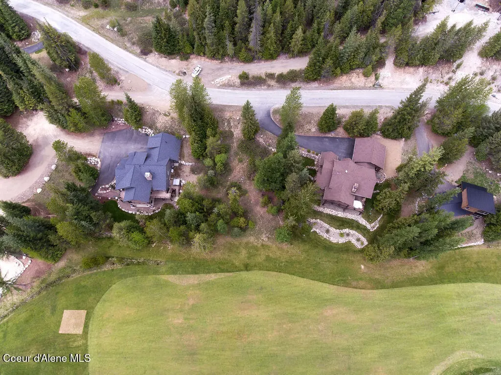 207 Long Drive Priest River ID 83856