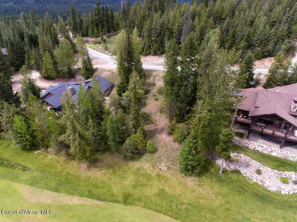 207 Long Drive Priest River ID 83856