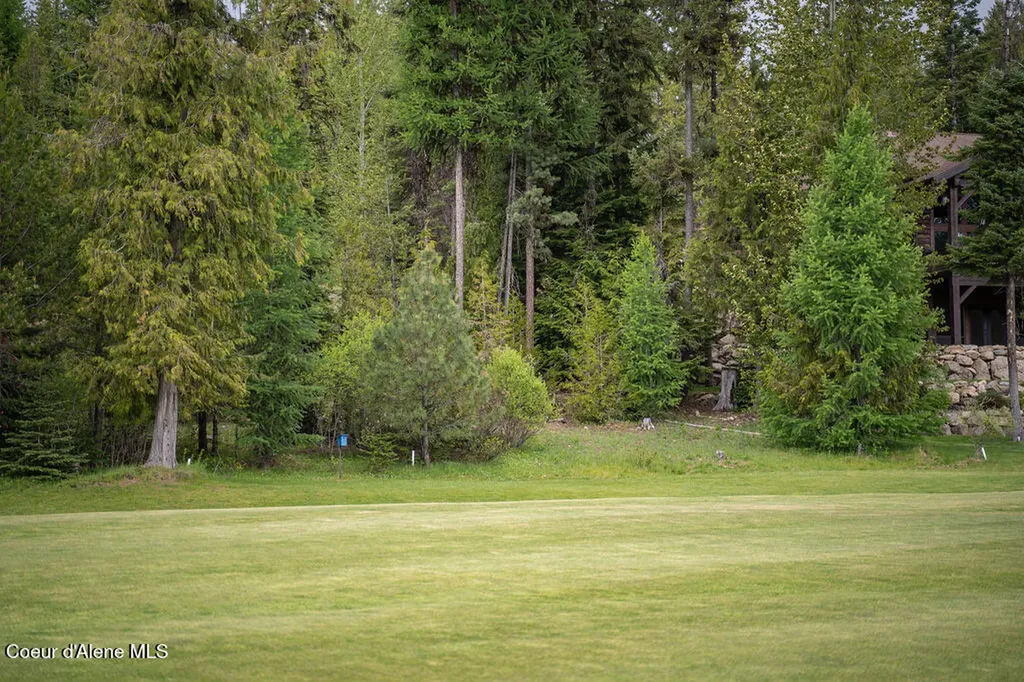 207 Long Drive Priest River ID 83856
