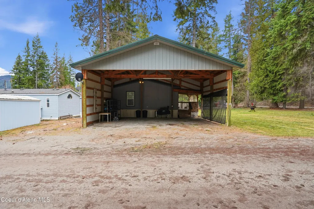7562 W Spirit Lake Road Spirit Lake ID 83869
