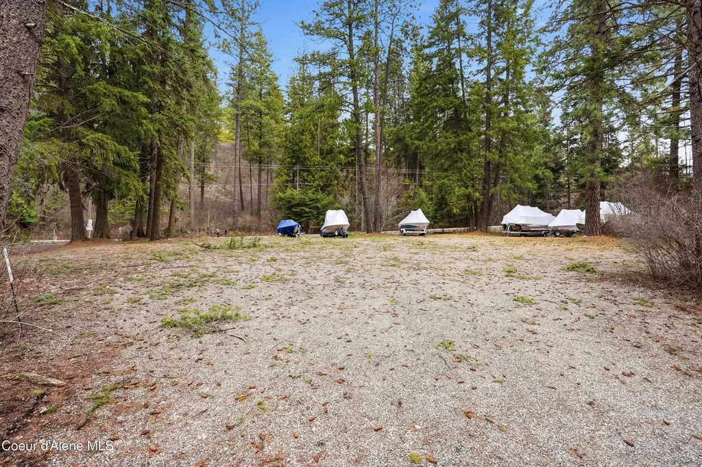 7562 W Spirit Lake Road Spirit Lake ID 83869