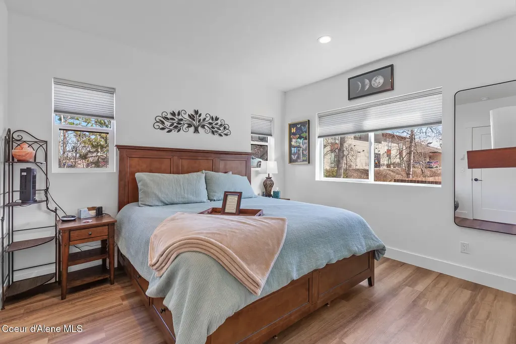 50 Carnelian Avenue Ponderay ID 83852
