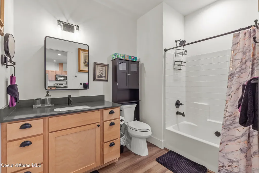 50 Carnelian Avenue Ponderay ID 83852