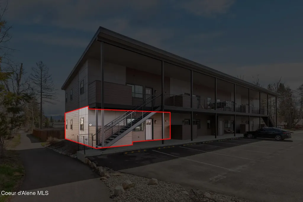 50 Carnelian Avenue Ponderay ID 83852