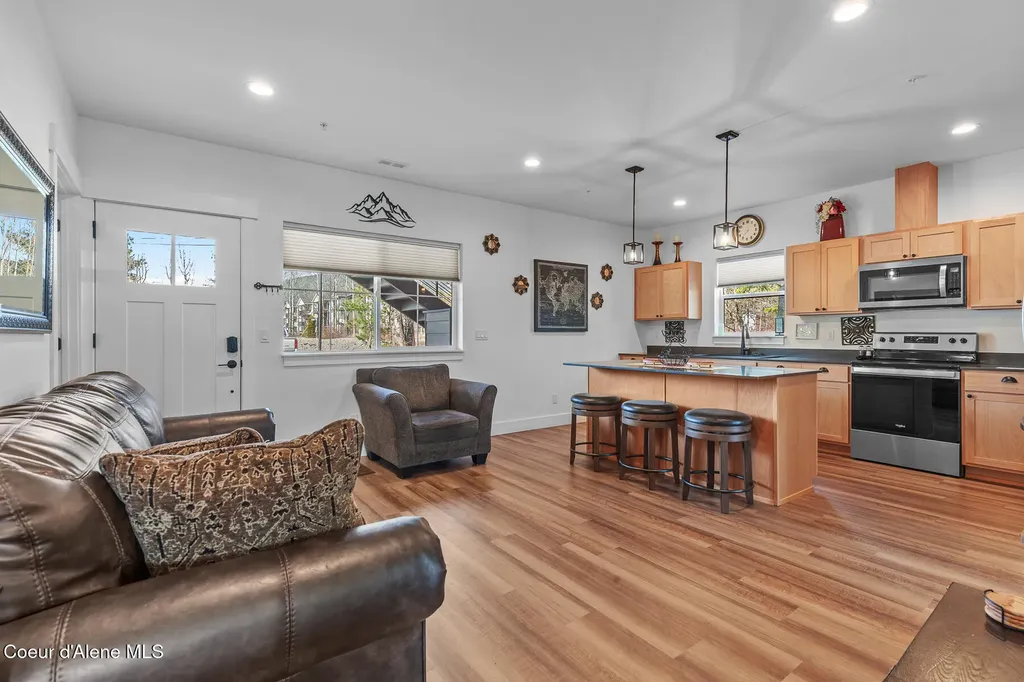 50 Carnelian Avenue Ponderay ID 83852