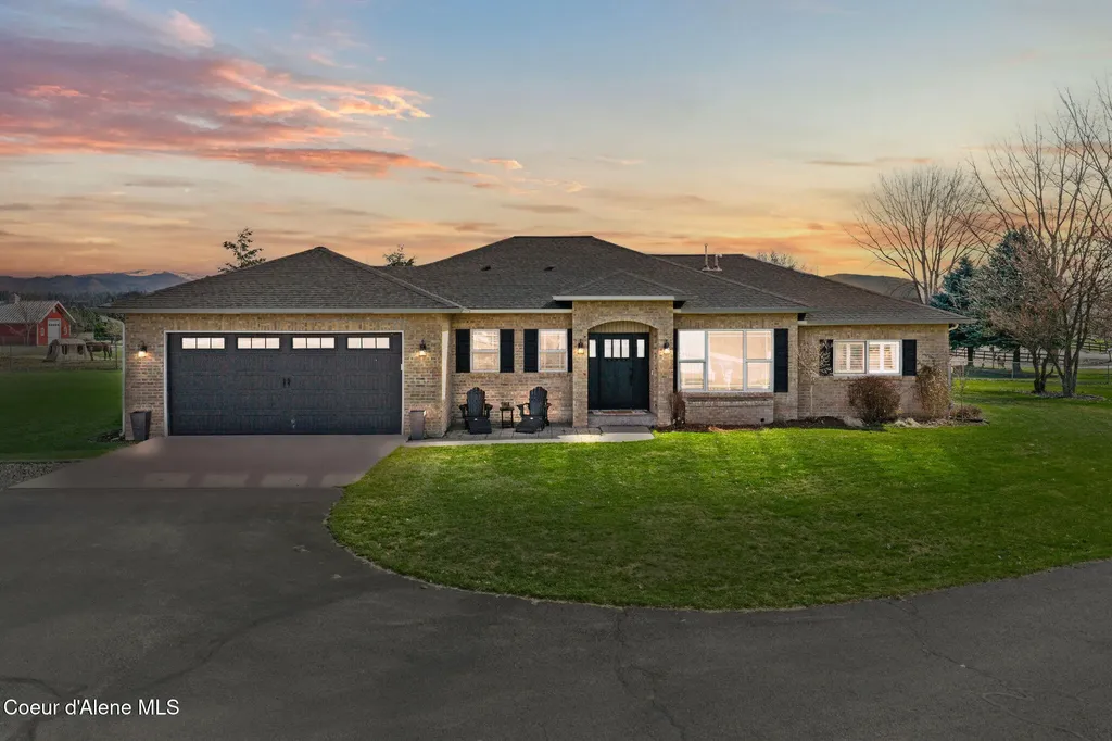 2069 W Diamond Bar Road Rathdrum ID 83858